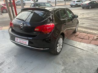 Opel Astra 2014