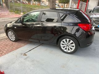 Opel Astra 2014