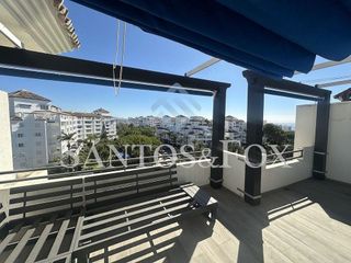 Piso en venta en Puerto Banús en Marbella