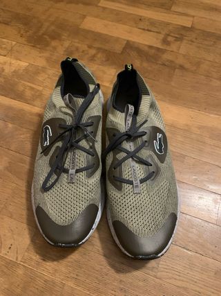 Zapatillas Lacoste NEO RUN caqui