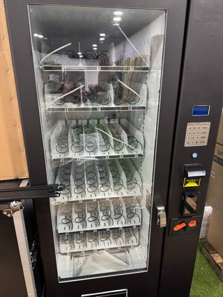 Máquina Expendedora Billetes Monedas Tarjetas