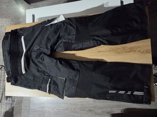 Traje de moto negro. Talla M