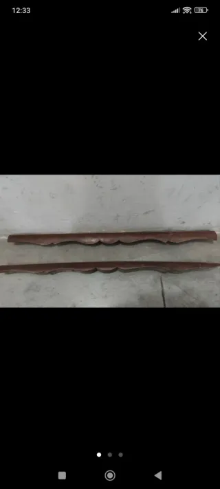 Copetes antiguos de madera grandes.