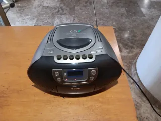 Aiwa Radio CD Cassette Negra