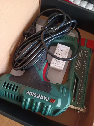 Grapadora eléctrica Parkside PET 25 C3