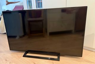 Smart TV Toshiba LCD 50' en perfecto estado.