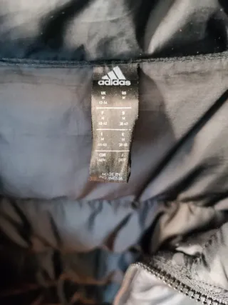 Piumino Adidas nero con strisce