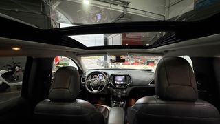 Jeep Cherokee Limited 3.2 V6 4x4 SEMINUEVO