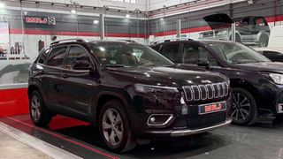 Jeep Cherokee Limited 3.2 V6 4x4 SEMINUEVO