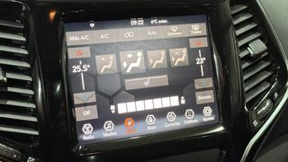 Jeep Cherokee Limited 3.2 V6 4x4 SEMINUEVO