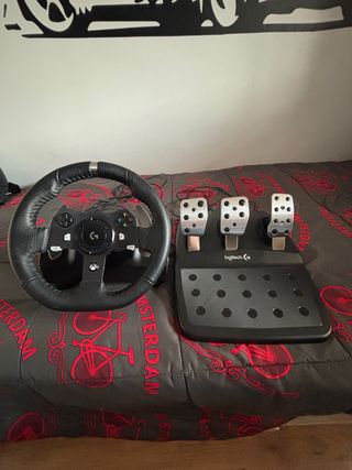 Volante Logitech G920 con Pedales