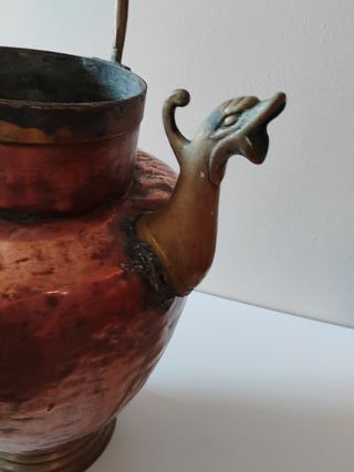 Grande brocca rame e ottone cucina