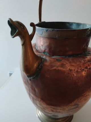 Grande brocca rame e ottone cucina