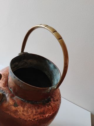 Grande brocca rame e ottone cucina