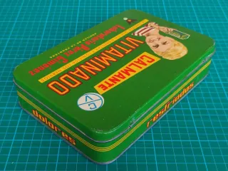 CAJA METÁLICA. LABORATORIO PÉREZ GIMÉNEZ. VINTAGE