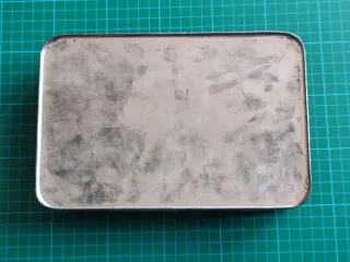 CAJA METÁLICA. LABORATORIO PÉREZ GIMÉNEZ. VINTAGE