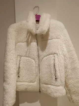 Cazadora borreguito blanca nueva