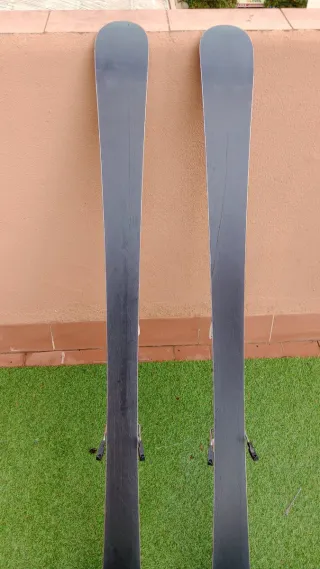 Esquís Salomon 155cm