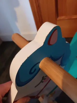 Caballo balancín infantil madera