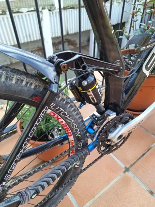 Bicicleta Scott Genius MC30 Carbono