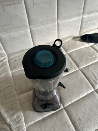 Batidora Cecotec con vaso de cristal