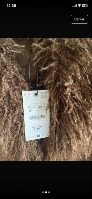 Abrigo Zara serraje con pelo Talla M