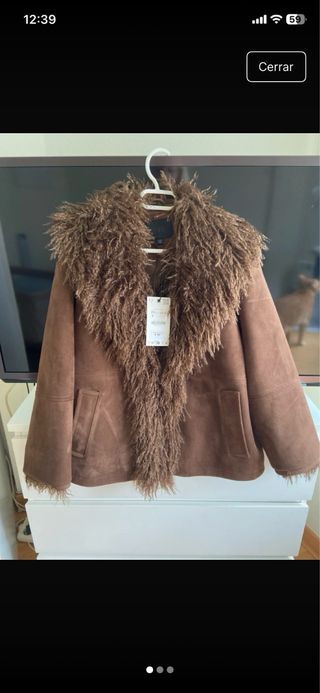 Abrigo Zara serraje con pelo Talla M