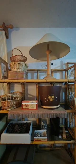 Lámpara de mesa bambú y madera