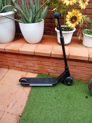 Patinete infantil negro