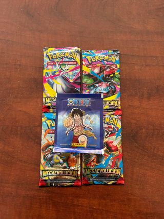 4 Sobres Pokémon + 1 Sobre One Piece
