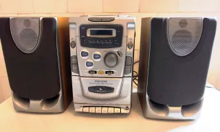 Equipo música Radiotone con CD + Radio + Cassete