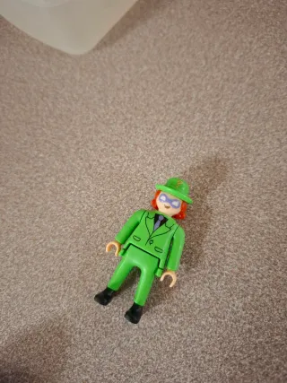 Figura Hombre Incógnita Kinder