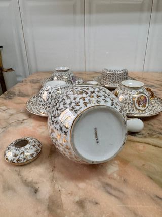 Juego de café Limoges antiguo floral y oro incomp.