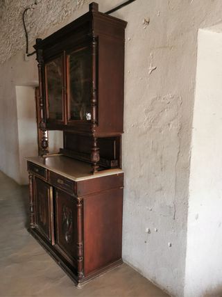 Aparador antiguo madera y mármol
