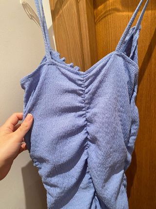 Vestido azul fruncido