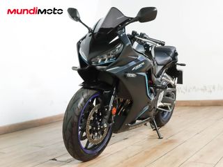 HONDA CBR 650 R