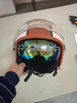 Casco de moto jet