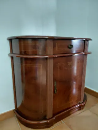 Mueble recibidor y espejo