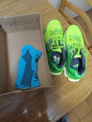 Zapatillas New Balance Running Verde/Plata