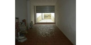 Local comercial en venta en Las Islas en Sagunto