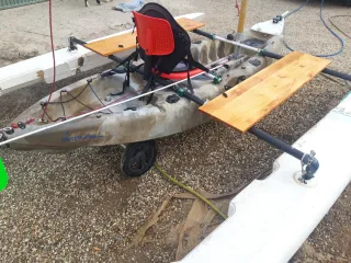 Kayak Catamarán a Vela