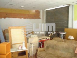 Local comercial en venta en Avda. de Abril. - 9 de octubre en Sagunto