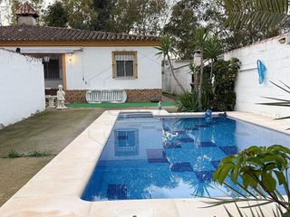Chalet en venta en Pinar de los Franceses - Marquesado en Chiclana de la Frontera