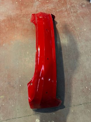 Paragolpes trasero A1 rojo