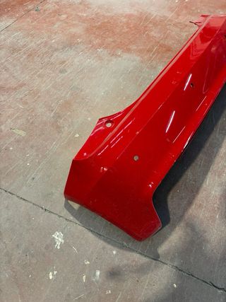 Paragolpes trasero A1 rojo