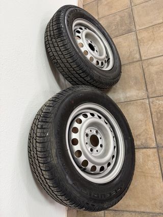 Ruedas de remolque completas