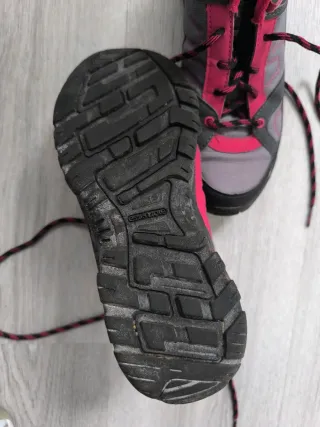 Botas de montaña niña