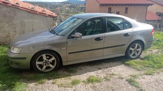 Saab 9-3 2005.