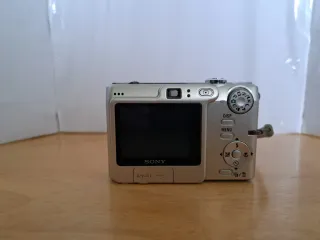 Sony Cyber-shot DSC-W35 Argento