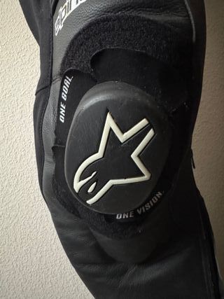 Mono de cuero Alpinestars